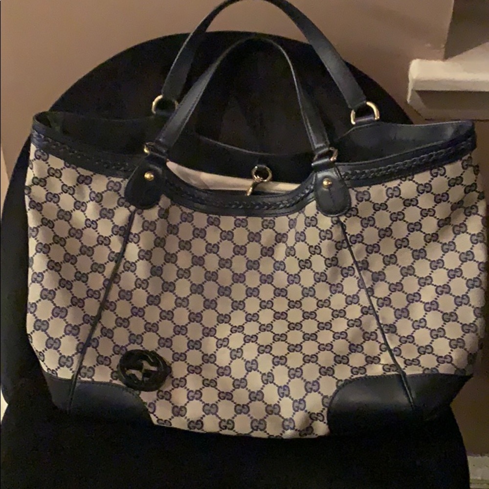 Authentic Gucci tote 😍🥰